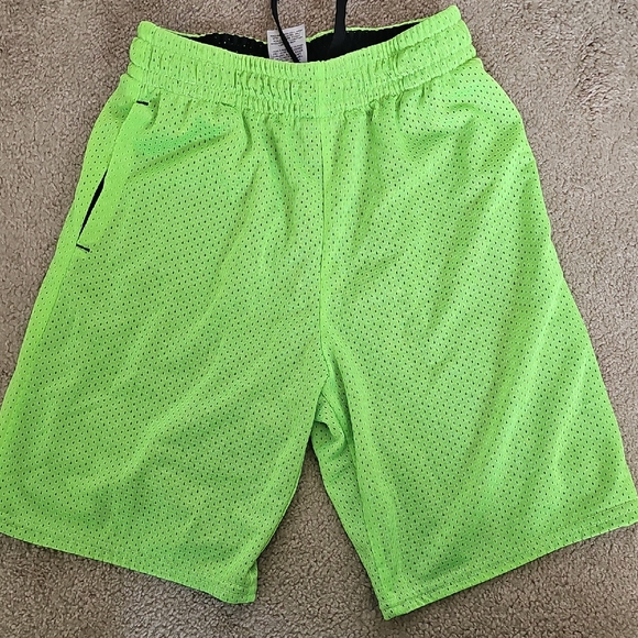 Athletic Works Men's Neon Green Shorts - Picture 1 of 3